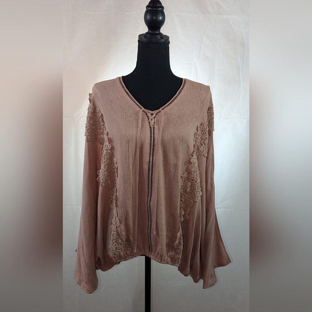 Oli & Hali, Mauve, size small blouse.
